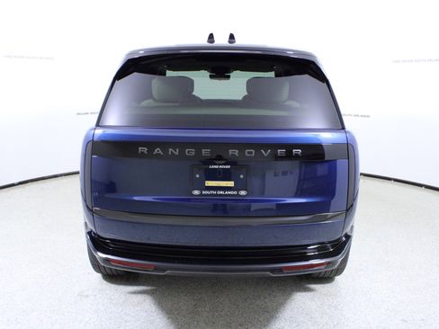 Used 2025 Land Rover Range Rover Autobiography image 6