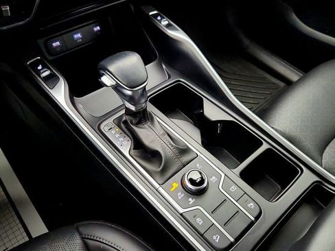 Used 2022 Kia Sorento S image 16