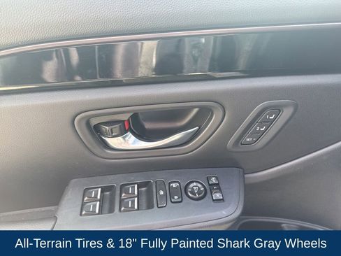 Used 2023 Honda Pilot TrailSport image 12