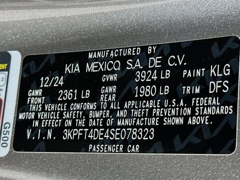 Used 2025 Kia K4 LXS image 12