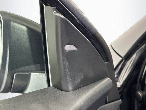 Used 2019 Nissan Rogue Sport SL w/ Premium Package image 16