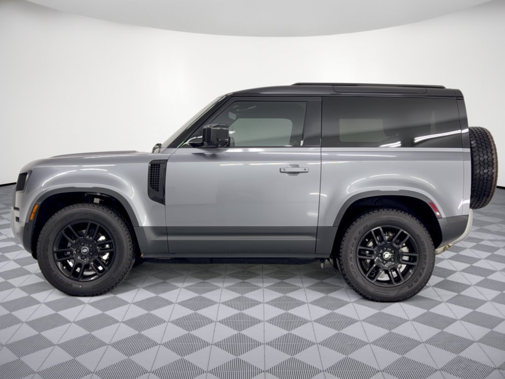 Used 2023 Land Rover Defender 90 S AWD/4WD image 2