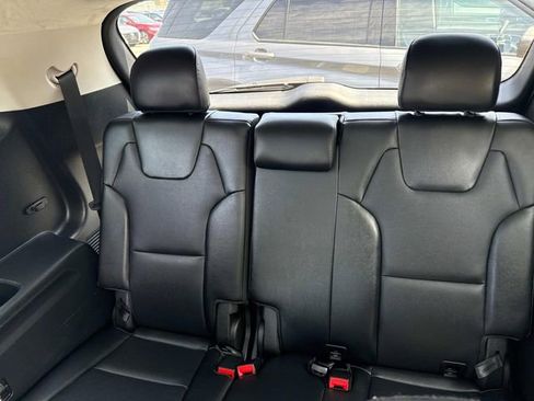Used 2022 Kia Telluride SX w/ SX Prestige Package image 19