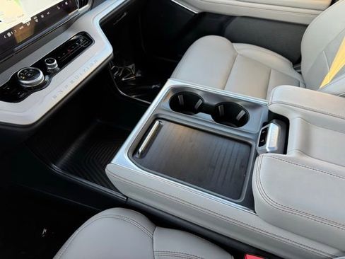 Certified 2025 Ford Expedition Max Active image 26