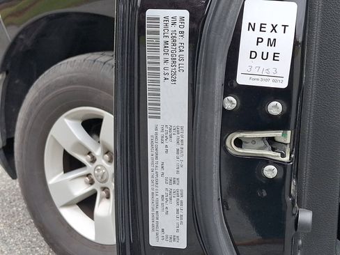 Used 2024 RAM 1500 Classic SLT image 26