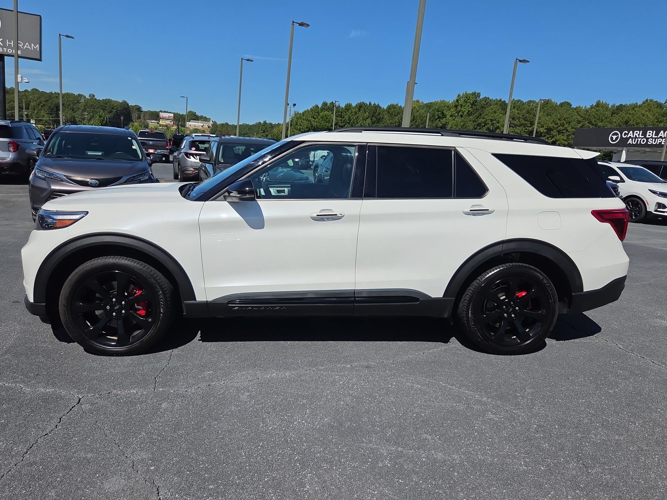 Used 2024 Ford Explorer ST w/ Equipment Group 401A AWD/4WD image 8