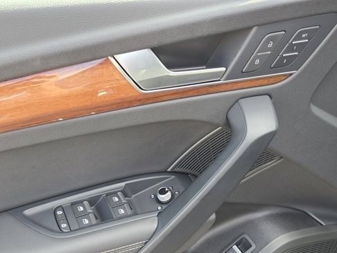 Used 2023 Audi Q5 2.0T Prestige w/ Prestige Package image 41