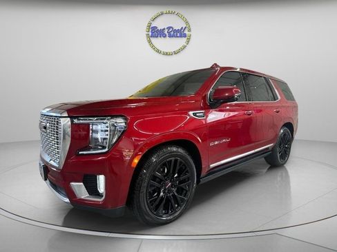 Used 2022 GMC Yukon Denali w/ Denali Ultimate Package AWD/4WD image 1
