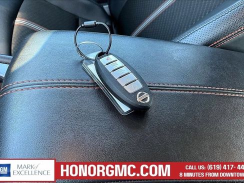 Used 2024 Nissan Altima 2.5 SR FWD image 35