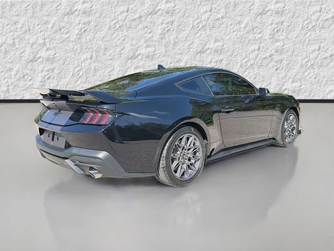 Used 2024 Ford Mustang GT Premium w/ GT Performance Package RWD image 3