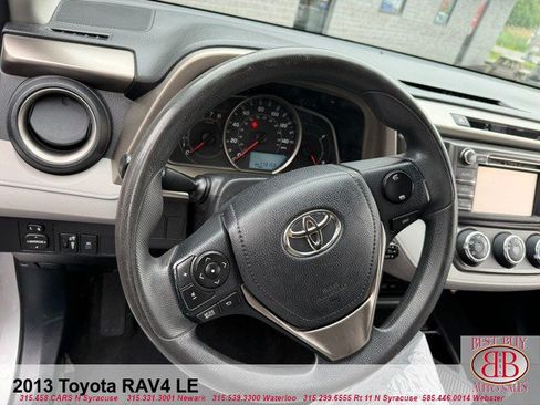 Used 2013 Toyota RAV4 LE FWD image 18