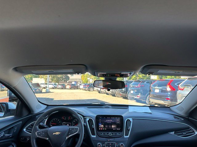 Used 2020 Chevrolet Malibu LT FWD image 13