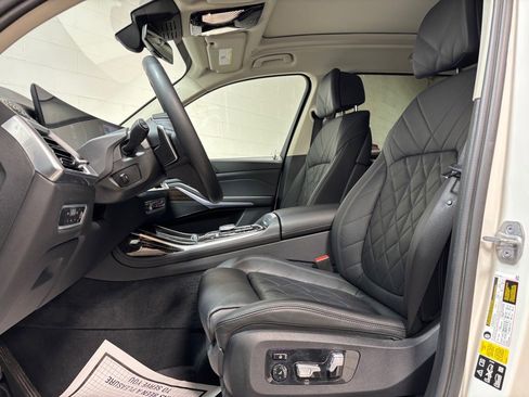 Used 2023 BMW X7 xDrive40i image 24