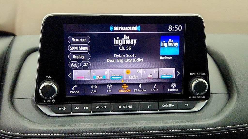 Used 2023 Nissan Rogue SV AWD/4WD image 17