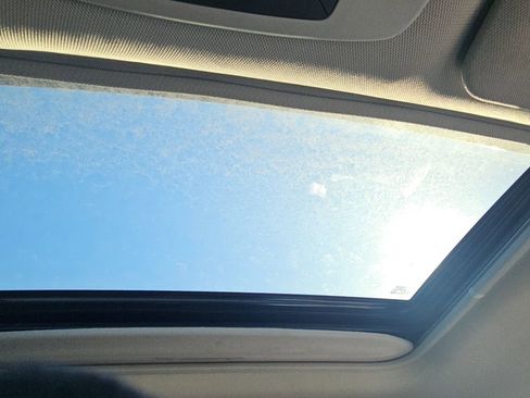 Used 2024 Toyota Sienna XLE w/ XLE Plus Package image 22