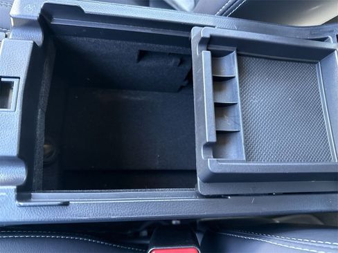 Used 2018 Subaru Legacy 2.5i Limited image 40