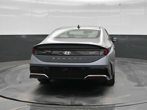New 2026 Hyundai Sonata SEL FWD image 6