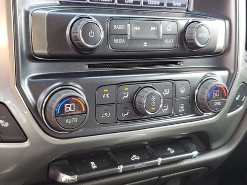 Used 2018 Chevrolet Silverado 1500 LT w/ All Star Edition AWD/4WD image 23