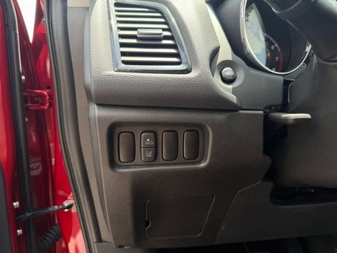 Used 2025 Mitsubishi Outlander Sport LE AWD/4WD image 15