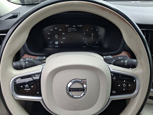 Used 2020 Volvo S60 T6 Momentum AWD/4WD image 20