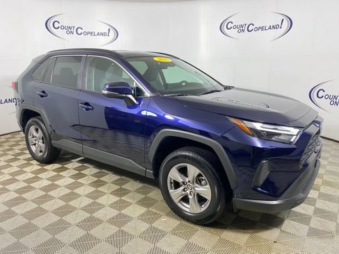 Certified 2025 Toyota RAV4 XLE AWD/4WD image 1