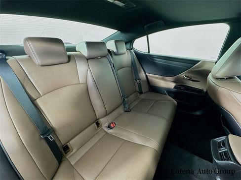 Certified 2023 Lexus ES 250 w/ Premium Package image 30