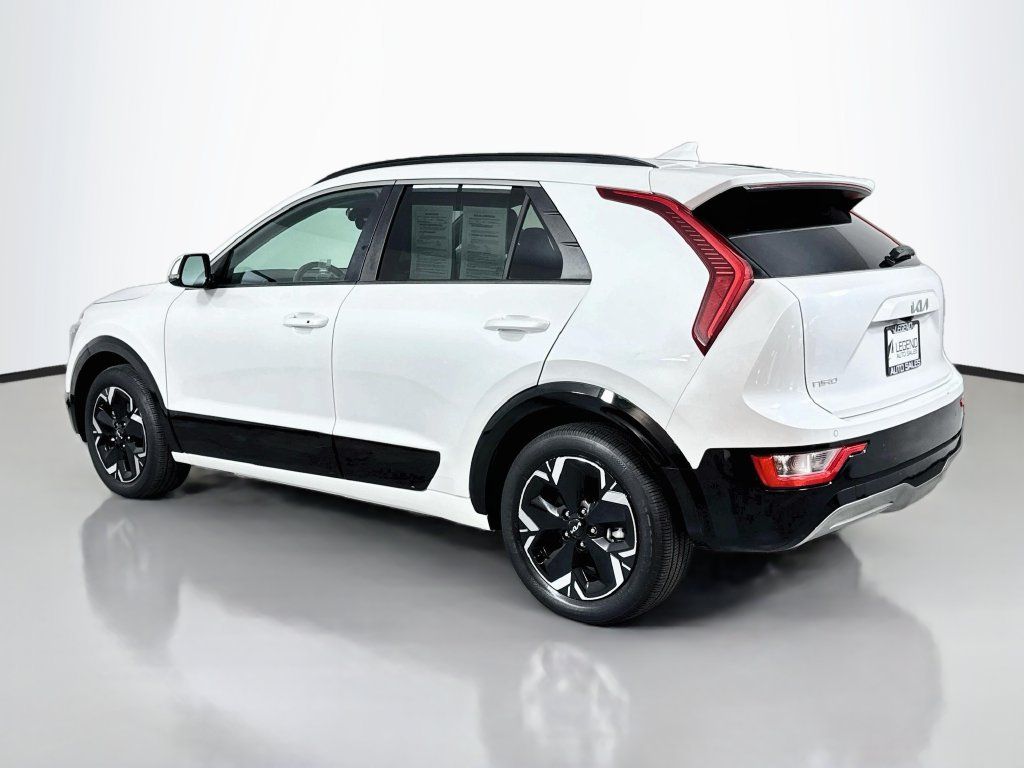 Used 2023 Kia Niro Wind w/ Wind Preserve Package FWD image 9