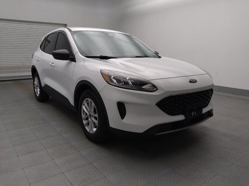 Used 2022 Ford Escape SE image 13