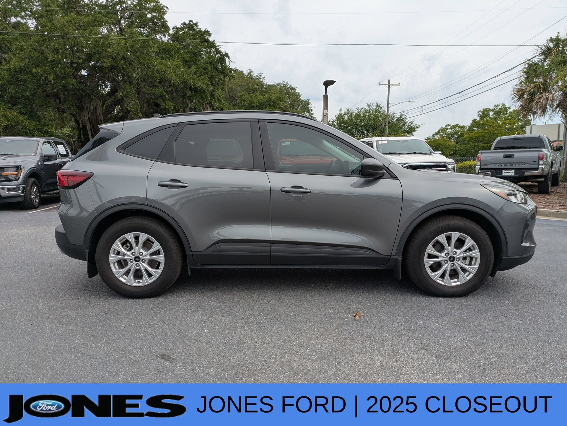 New 2025 Ford Escape Active FWD image 3