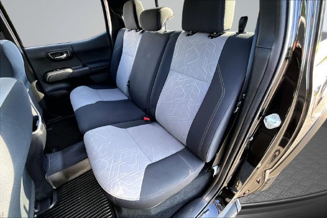 Used 2023 Toyota Tacoma TRD Off-Road AWD/4WD image 23