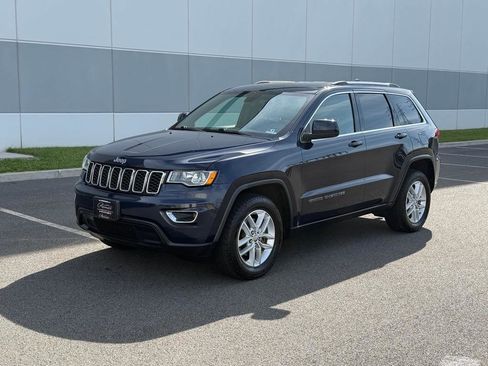 Used 2017 Jeep Grand Cherokee Laredo w/ Quick Order Package 23E AWD/4WD image 11