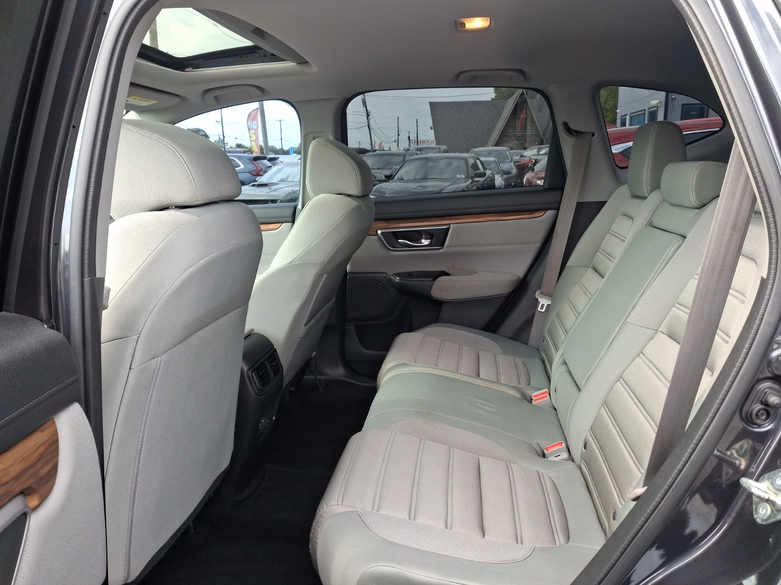 Used 2019 Honda CR-V EX image 9