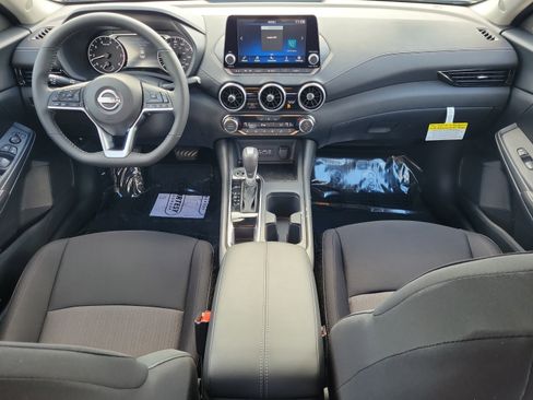 Used 2025 Nissan Sentra SV w/ All-Weather Package FWD image 15