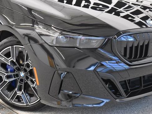 New 2027 BMW i5 xDrive40 w/ M Sport Package AWD/4WD image 31