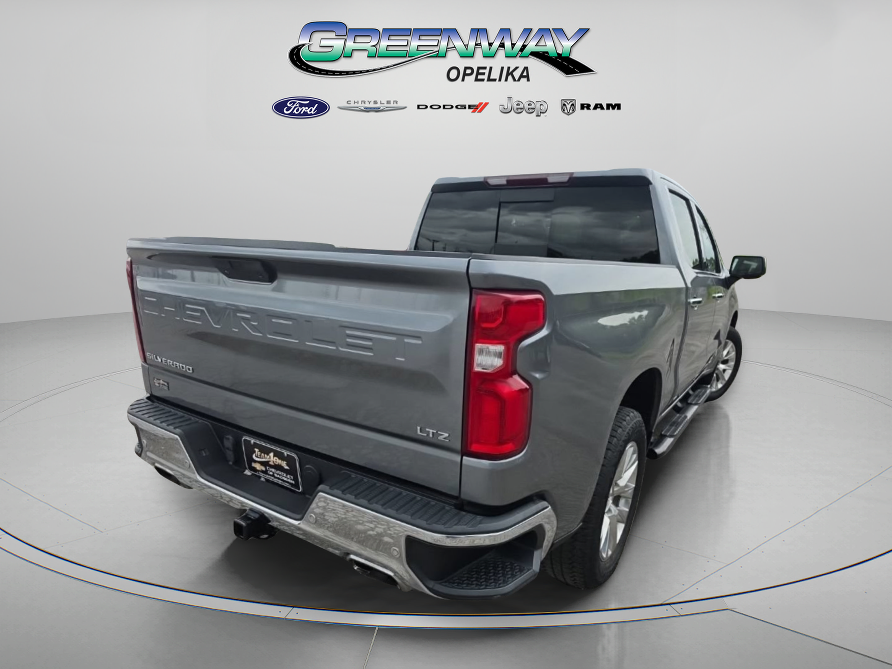 Used 2021 Chevrolet Silverado 1500 LTZ AWD/4WD image 3