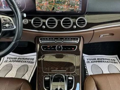 Used 2019 Mercedes-Benz E 300 w/ Premium 1 Package image 34