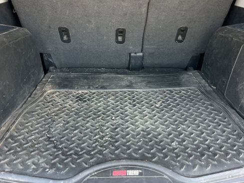 Used 2017 GMC Terrain SLT w/ Open Road Package FWD image 17