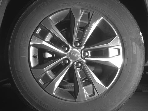 Used 2025 Chevrolet Equinox LT image 14