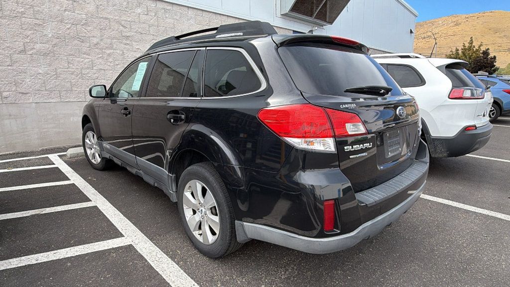 Used 2012 Subaru Outback 3.6R Limited AWD/4WD image 3