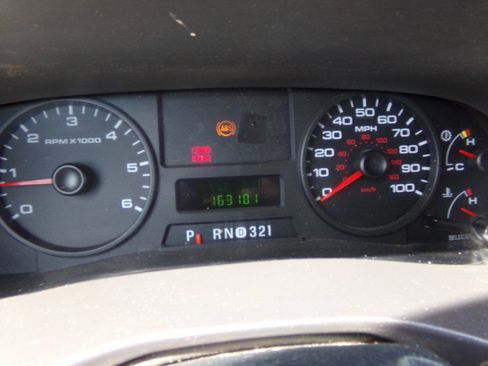 Used 2005 Ford F250 XLT image 44