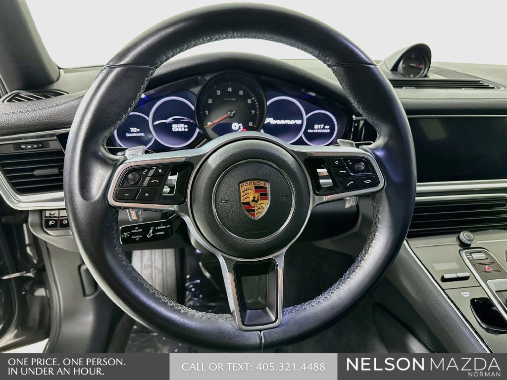 Used 2018 Porsche Panamera RWD image 13