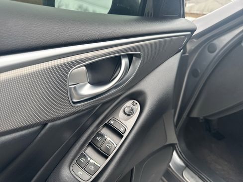 Used 2015 INFINITI Q50 Premium w/ Navigation Package image 21