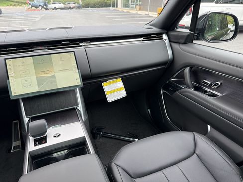 New 2026 Land Rover Range Rover SE AWD/4WD image 30