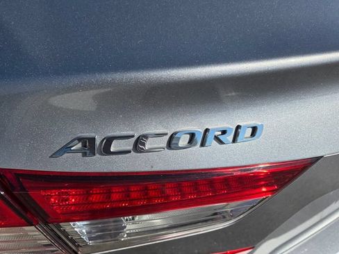Used 2020 Honda Accord EX image 11
