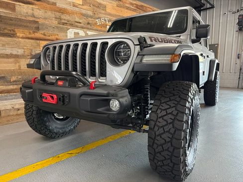 Used 2020 Jeep Gladiator Rubicon w/ Uconnect 4C Nav & Sound Group AWD/4WD image 13