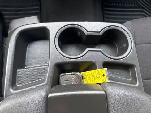 Used 2022 GMC Sierra 1500 Elevation image 27