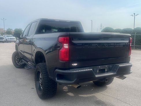 Used 2020 Chevrolet Silverado 1500 LT AWD/4WD image 4