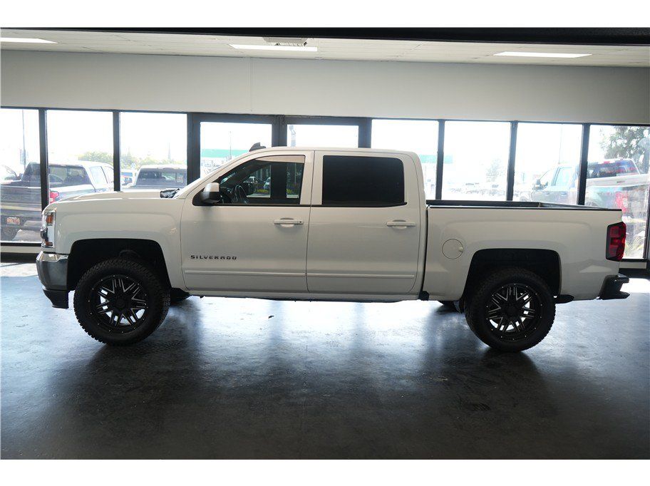 Used 2017 Chevrolet Silverado 1500 LT w/ All Star Edition RWD image 4
