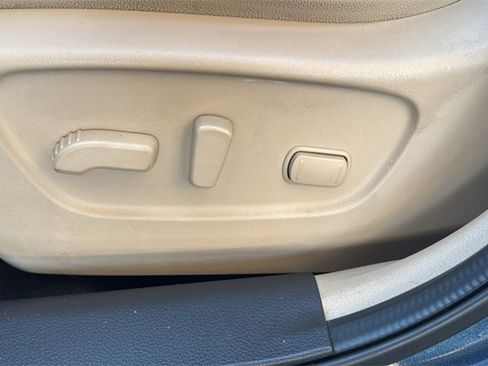 Used 2016 Nissan Rogue SL image 20