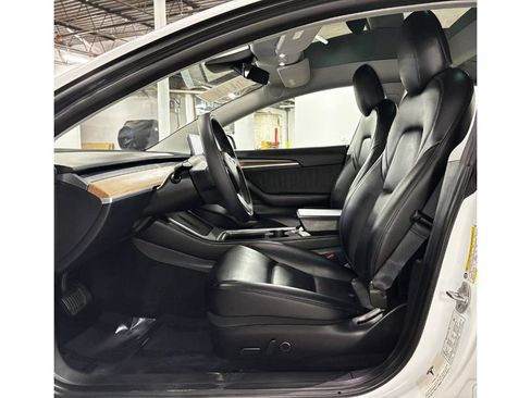 Used 2023 Tesla Model 3 Standard Range image 19